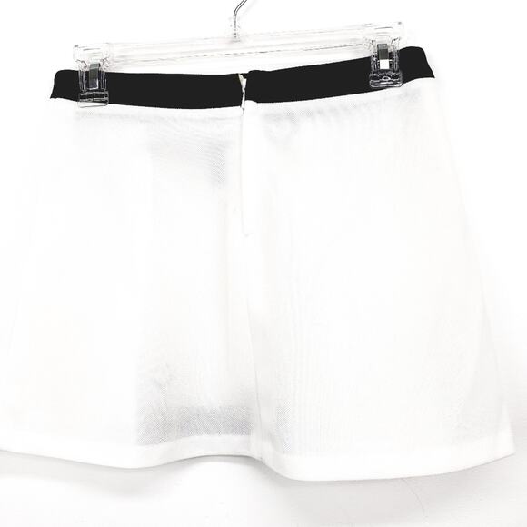 𝅺Vintage 1970s Fred Perry Pleated White Tennis Skirt Size Euro 42 US Small‎ - Picture 5 of 11